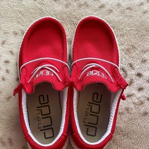 Red women’s/mens hey dudes